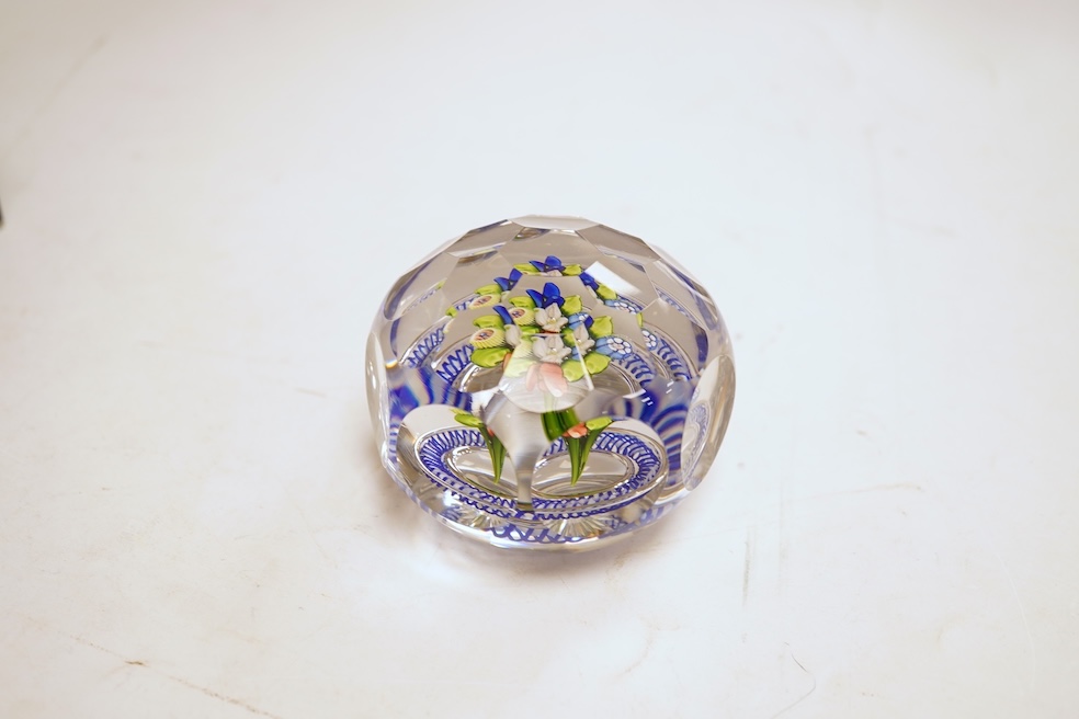 A St Louis glass floral paperweight, 7.5cm in diameter